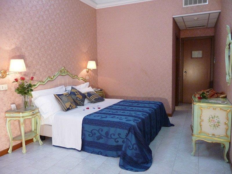 Hotel Romulus Camera foto