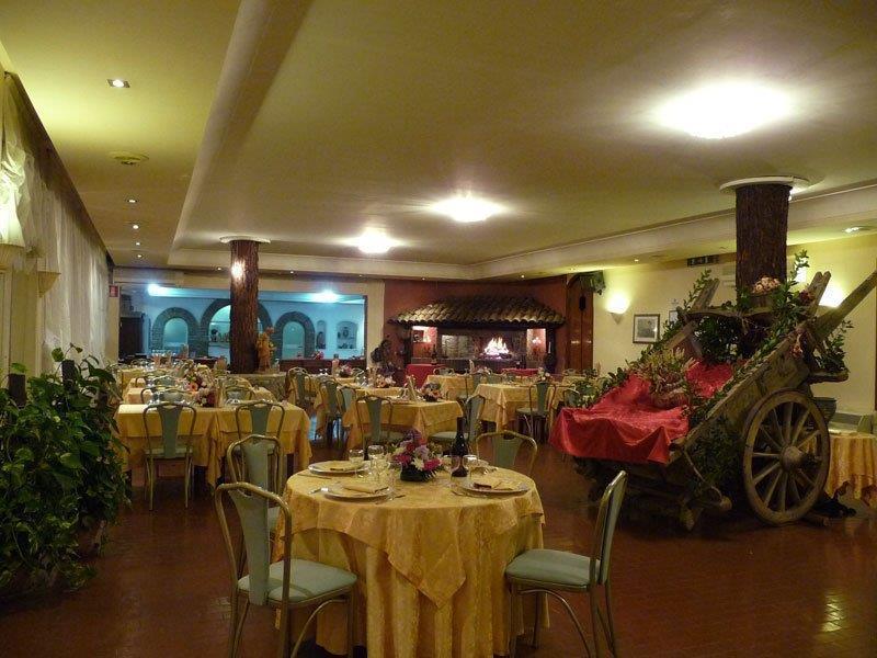 Hotel Romulus Ristorante foto