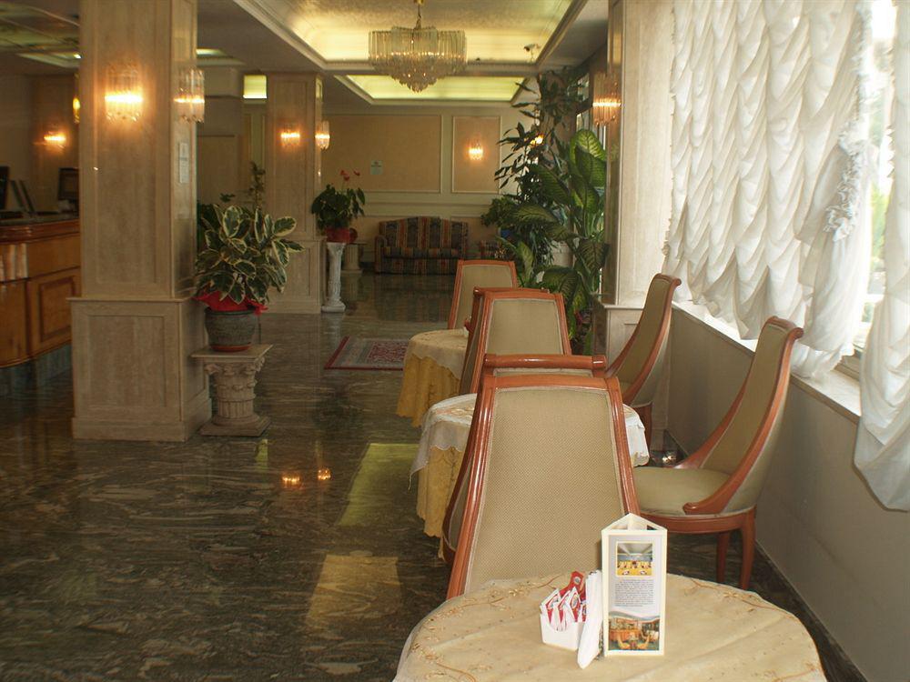 Hotel Romulus Ristorante foto